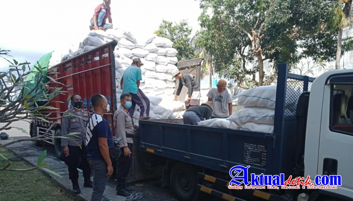 Polres Gianyar Salurkan Bantuan 25.000 Kg Beras Dari Kemensesneg