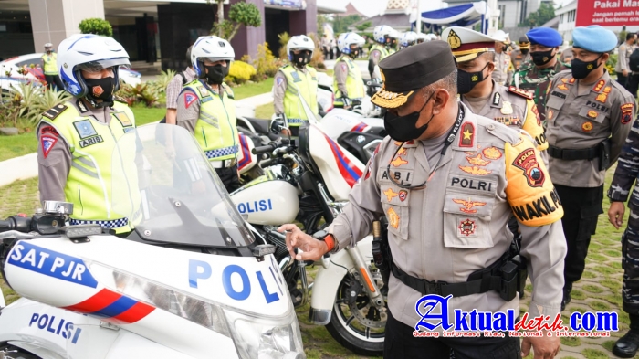 Wakapolda Jateng Pimpin Gelar Pasukan Operasi Zebra Candi 2021 