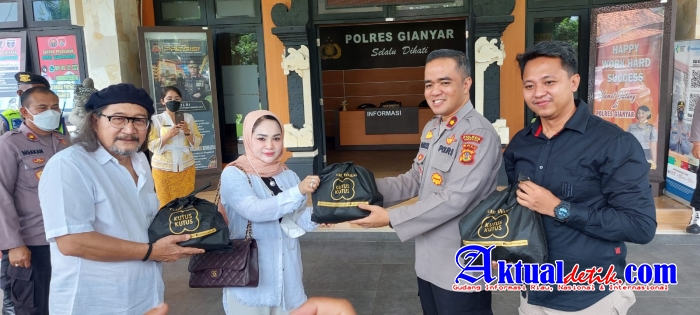 Polres Gianyar Terima Bantuan 500 Paket Sembako Dari Kutus Kutus Untuk Disalurkan ke Masyarakat
