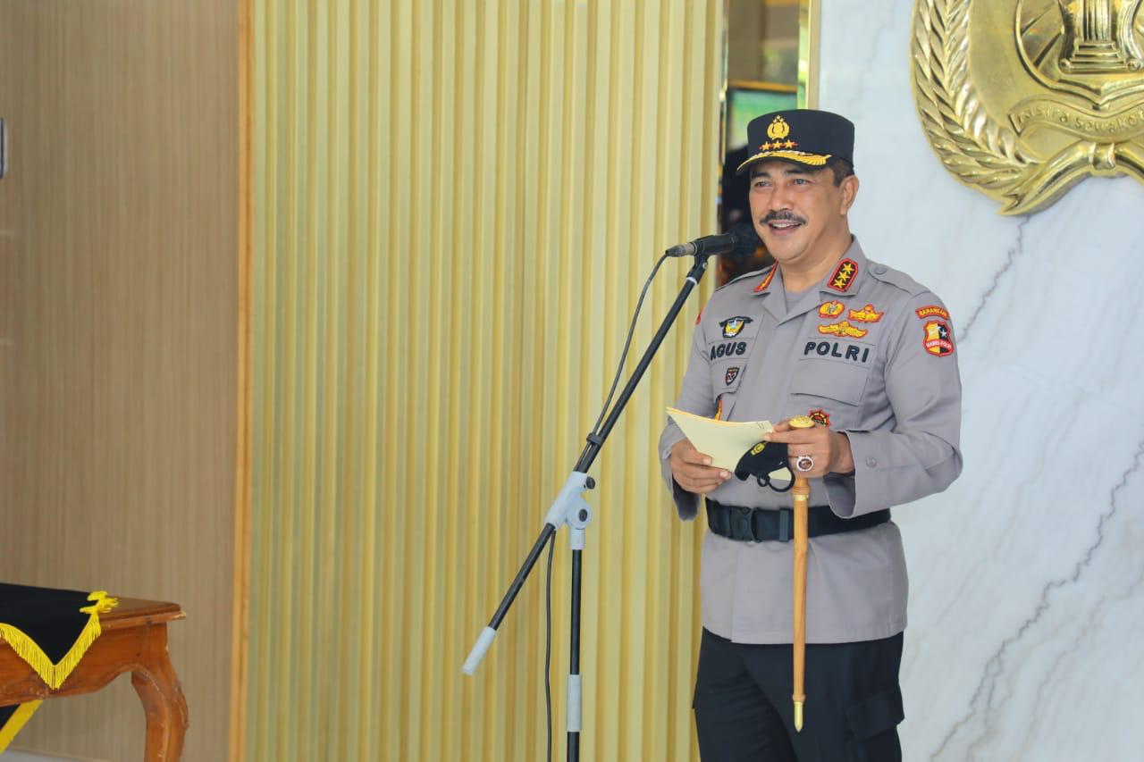 Komjen Pol Agus Andrianto Pimpin Upacara Sertijab 5 Pejabat Utama Baharkam Polri
