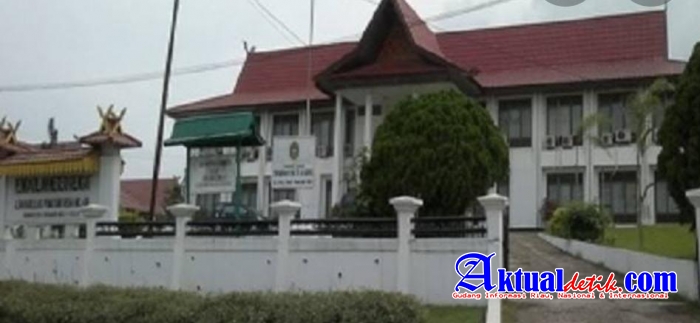 Hakim PN Rengat Diduga Halangi Wartawan Meliput Persidangan PT. Tesso Indah