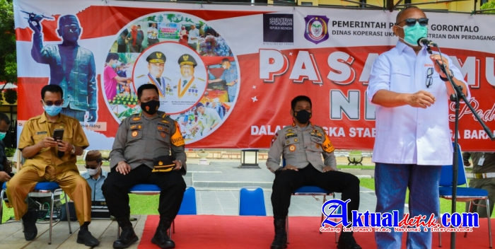 Polda Gorontalo Bersama Pemprov Gorontalo Gelar Pasar Murah