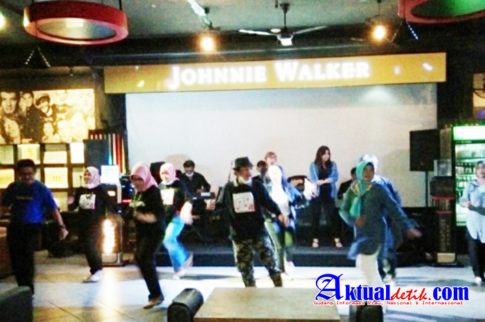 Platinum Family Galang Dana Korban Erupsi Semeru Di Cafe n Resto Black Box Semarang