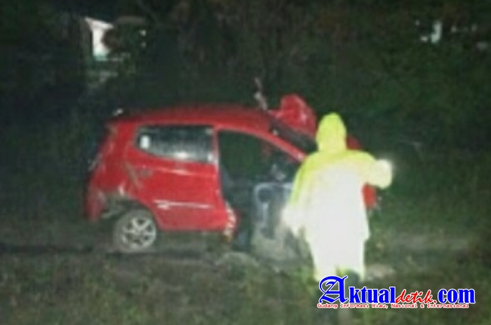 KA Jaya Baya Seruduk Daihatsu Ayla, Tidak Ada Korban Jiwa