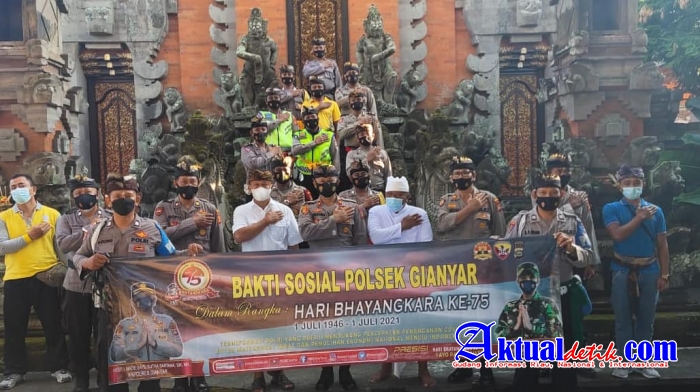 Polsek Gianyar Menggelar Bhakti Sosial dalam Menyambut Hari Bhayangkara Ke-75 Tahun 2021