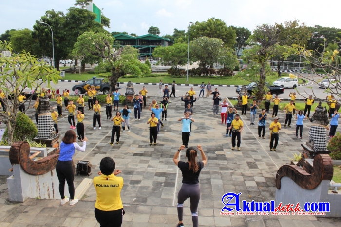 Semarakkan Hari Bhayangkara Ke-76, Polres Bandara Gelar Olah Raga Bersama