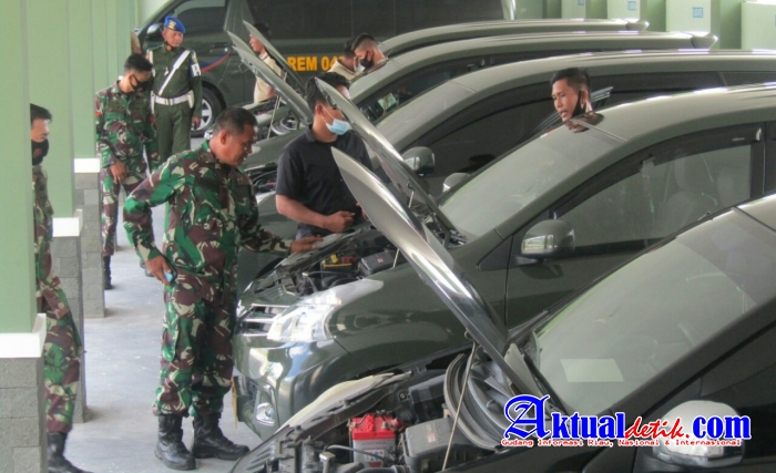 Kendaraan Dinas Operasional Korem 045/Garuda Jaya Diperiksa