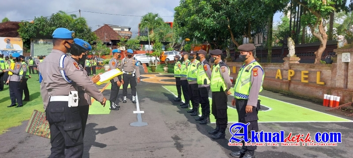 Gelar Gaktibplin, Sie Propam Polres Gianyar Cek Sikap Tampang dan Kelengkapan Administrasi Anggota