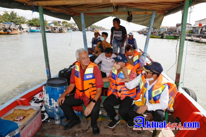 Ganjar Kembali Tinjau Beberapa Titik Yang Tergenang Rob 