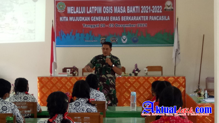 Pembekalan Bela Negara Bagi Siswa SMP N 2 Ubud Oleh Pasiter Kodim 1616/Gianyar