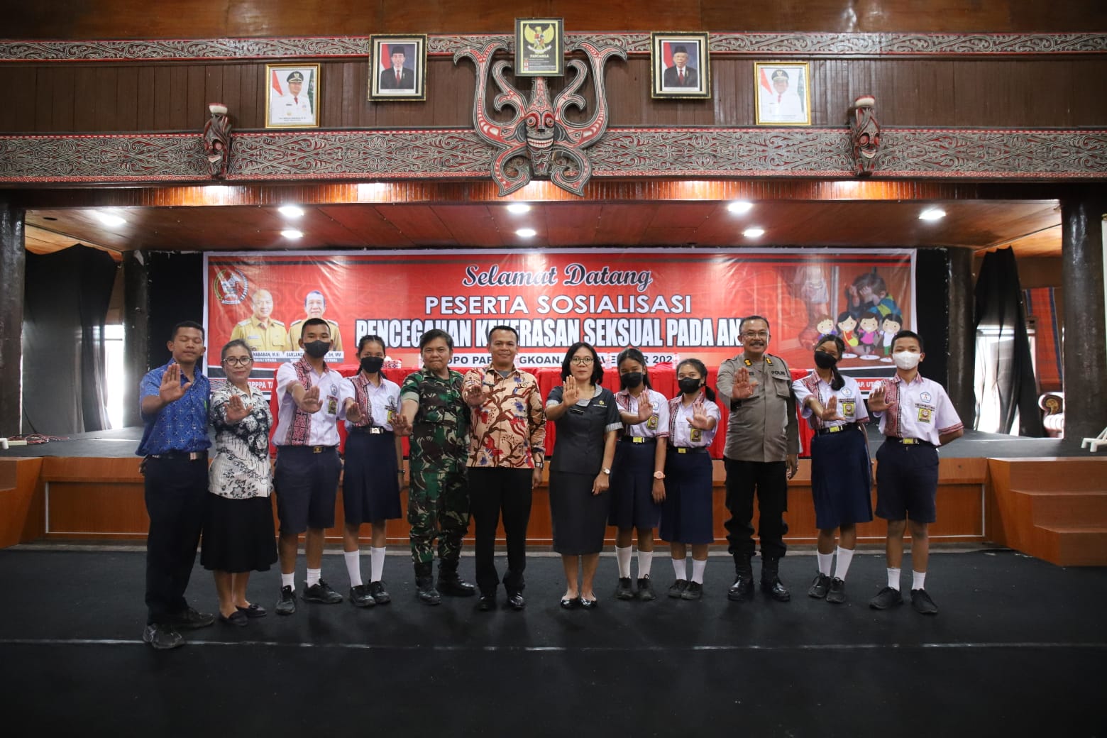 Bupati Taput Drs Nikson Nababan, M.Si Ajak Masyarakat Untuk Wujudkan Tapanuli Utara Layak Anak