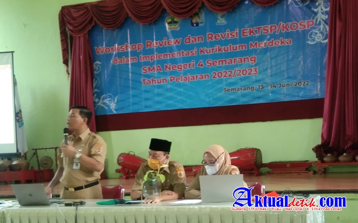 SMA 4 Semarang Gelar Workshop Review dan Revisi EKTSP/KOSP Dalam IKM 2022/2023