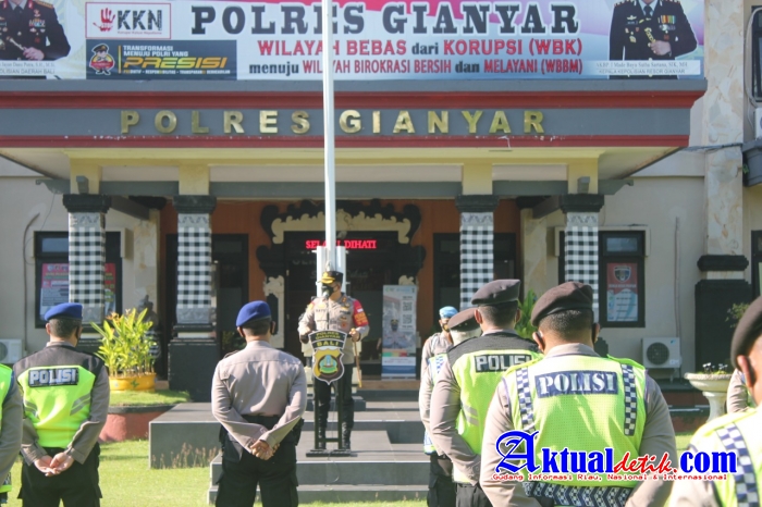 Kapolres Gianyar Ajak Personel Sukseskan Vaksinasi Nasional Khusus Lansia