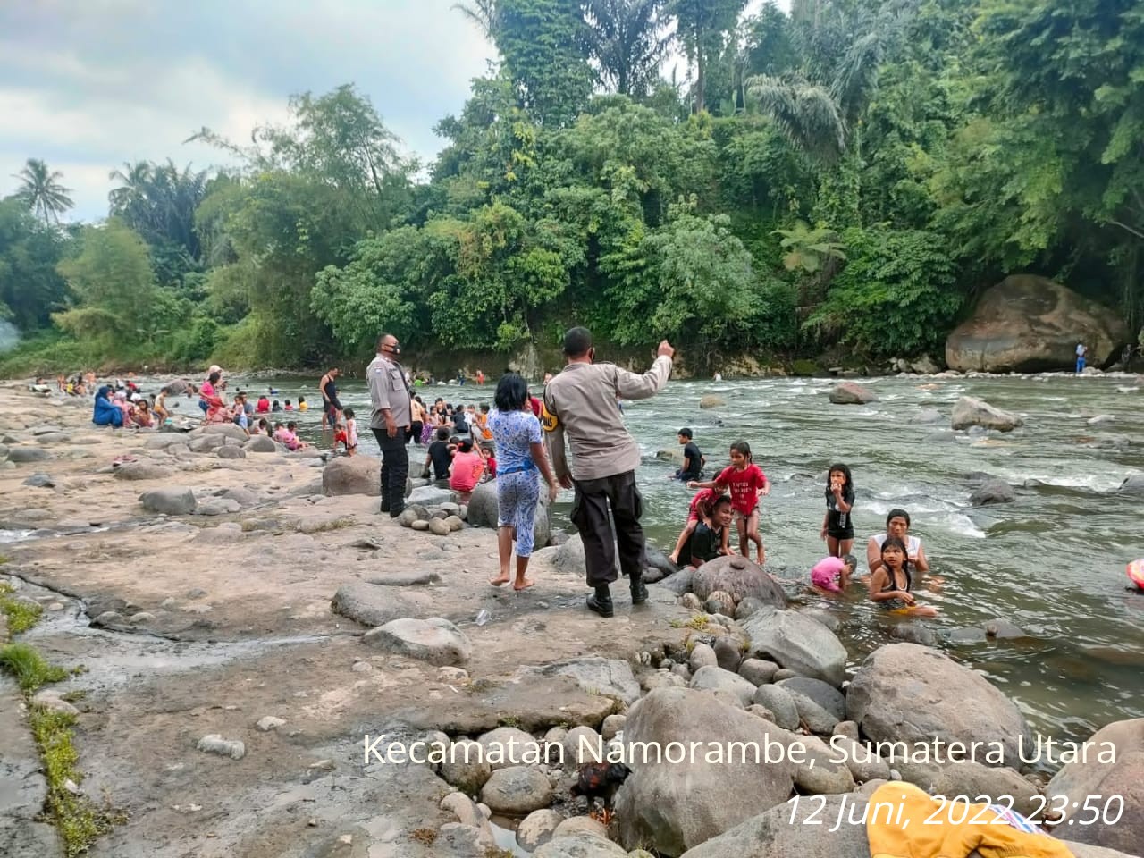 "Polsek Namorambe Polresta Deli Serdang Laksanakan Patroli Ke Tempat Wisata"