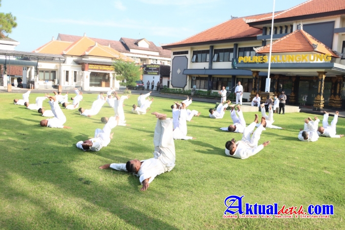 Diikuti 34 Personel, Polres Klungkung Gelar Ujian Bela Diri Dalam Persiapan UKP