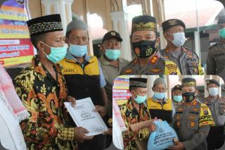 Kapolres Sergai Berikan Bantuan Sembako ke Mesjid Al-Mubarok Matapao