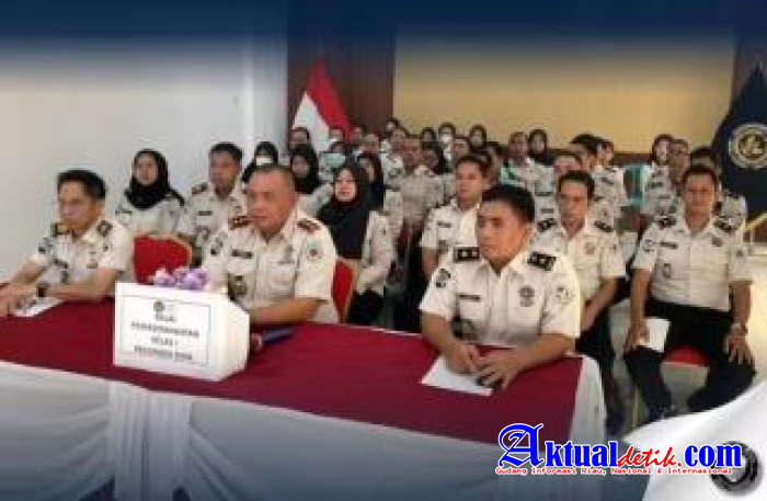 Kabapas Palangka Raya Bersama Dengan Seluruh Jajaran Ikuti Kegiatan Anev Dengan Penuh Perhatian