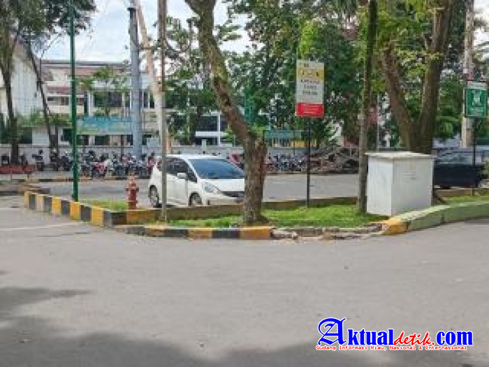 Management RS Pirngadi Medan Tidak Profesional Masalah Pengelolaan Parkir Timbulkan Keributan