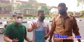 Ikrom Resmi di Laporkan ke Polda Riau
