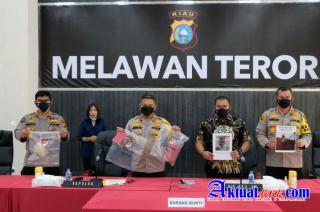 Polda Riau Fight Melawan Teror, Seorang Satpam dan Kedua Rekannya di Bekuk