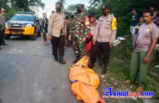 Personil Polres Bener Meriah Evakuasi Mayat Diduga Korban Pembunuhan
