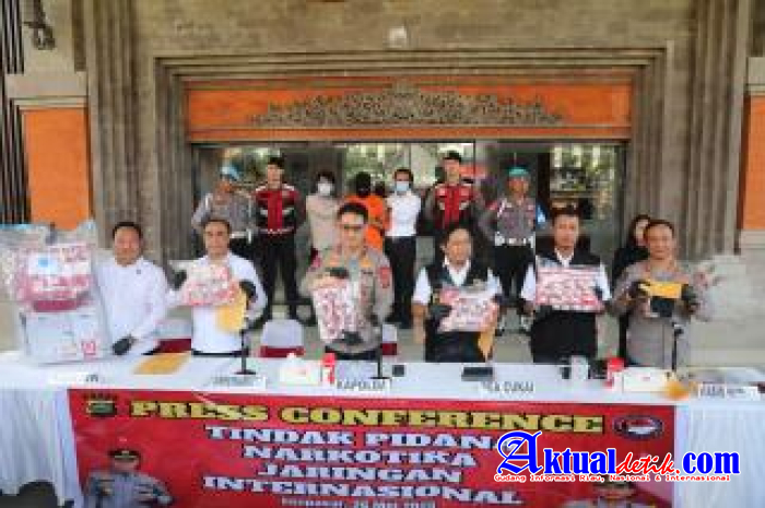 Polda Bali & Bea Cukai Berhasil Ungkap Peredaran Narkotika Jenis Kokain Jaringan Internasional
