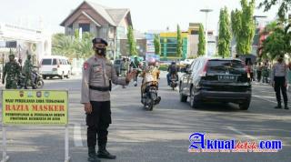 Satgas Yustisi Jaring 40 Pelanggar Dalam Razia Prokes di Depan Masjid Raya