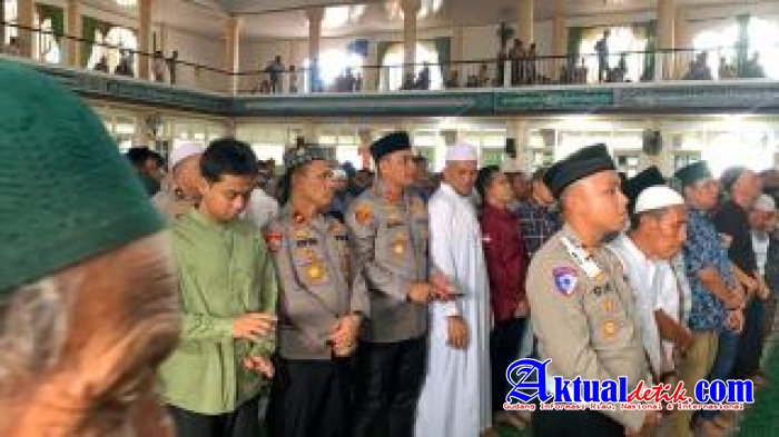 Kapolres Binjai ajak PJU Safari Salat Jumat Bersama Masyarakat di Masjid Agung Kota Binjai