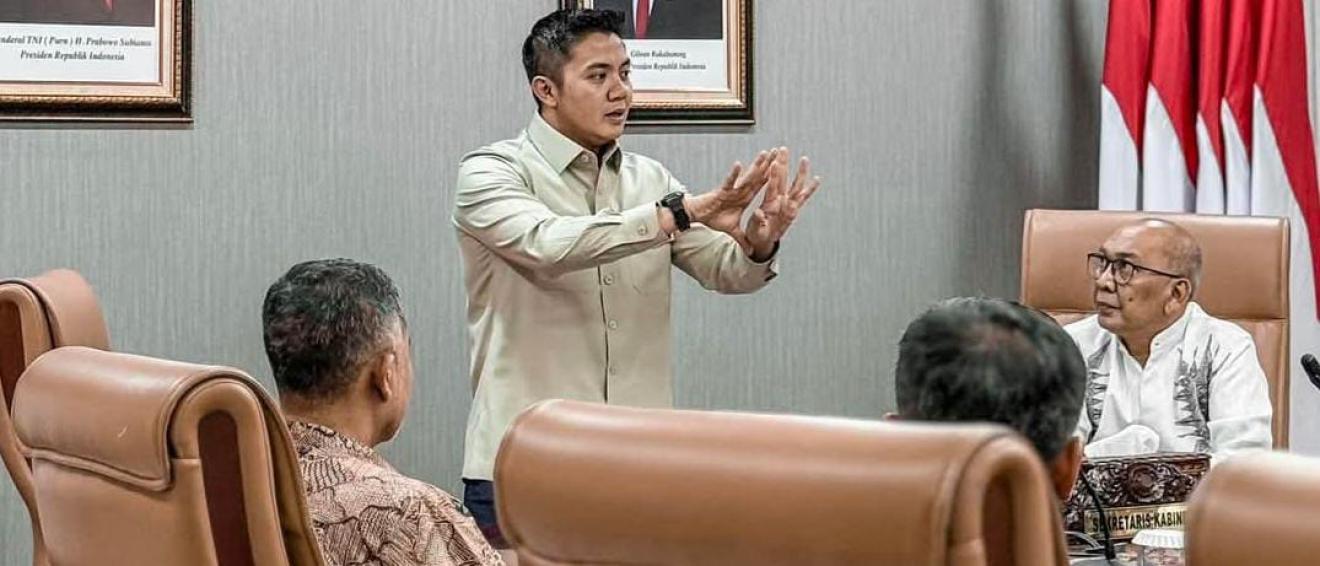 Sekretaris Kabinet Presiden, Instruksikan Layanan Informasi Kabinet Kepada Rakyat