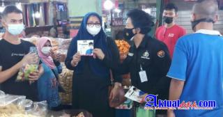 Himbau Larangan Mudik, Bidhumas Polda Riau Bagikan Brosur