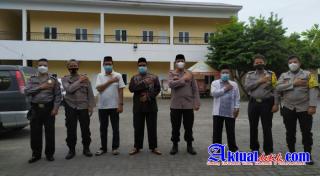 Kapolsek Medan Helvetia Halal Bihalal Dengan Mendatangi Ketua MUI H.Damri Tambunan
