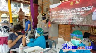 Dalam Mempercepat Vaksinasi Nasional, Polsek Ubud Gelar Vaksin Presisi