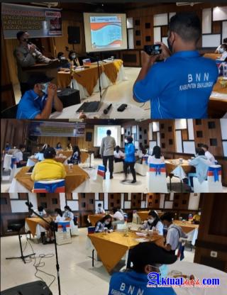Kepala BNNK Simalungun Bertolak Belakang