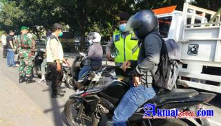 Penyekatan Akses Jalan Selama PPKM Level 4 Di Wilayah Hukum Polres Gianyar