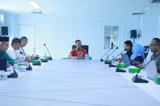 Murah & Bersih, Hanya 10% KK Berlangganan, Sekda Pekanbaru Dorong Perumahan Menggunakan Air PDAM