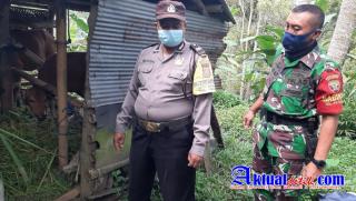 Sosialisakan PMK, Bhabinkamtibmas Desa Pesaban dan Babinsa Sambangi Peternak Sapi dan Babi