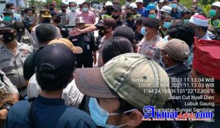 Ratusan Massa Demo PT. Energi Unggul Persada (PT. EUP)