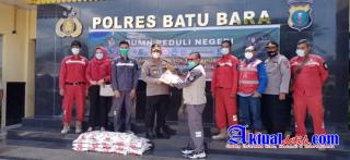 BUMN Peduli Negeri, Salurkan Bantuan Sembako Kepada...