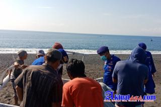 Kasat Polairud Polres Karangasem Pimpin Giat Sambang Diwilayah Pesisir Perairan Bugbug 