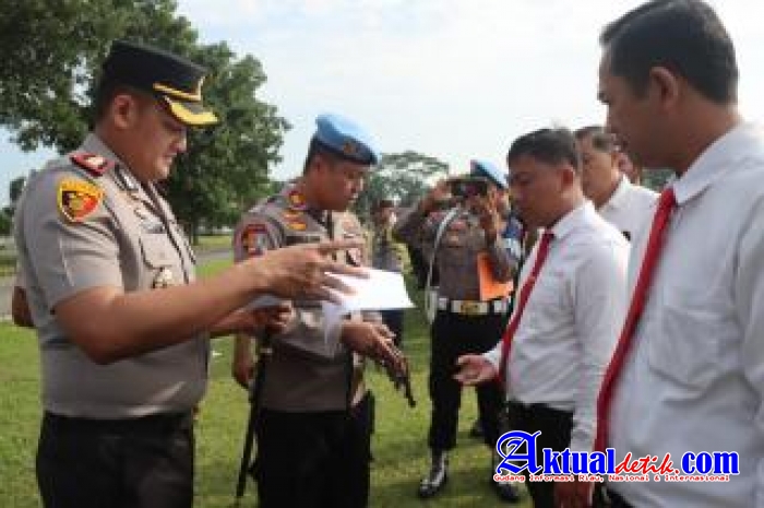 Kapolres Binjai Cek Kesiapan Kendaraan, Senpi dan HT Dinas Personel Polres Binjai