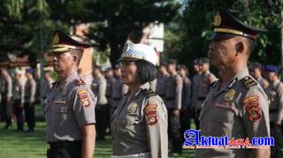Tiga personil Polresta Denpasar Terima Kenaikan Pangkat Perwira Pengabdian