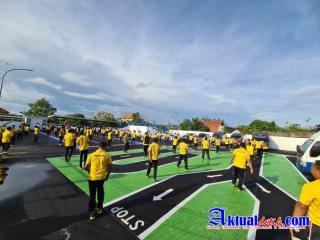 Personil Polres Karangasem Giat Sarimanis di Lapangan Pesat Gatra Mapolres Karangasem