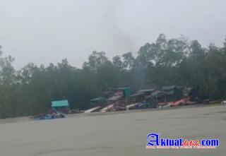Kadus Tanjung Batu : Ada Puluhan Ponton Ti Ilegal Yang Dikoordinir Oleh Zambi Beraktifitas Di Perair