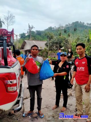Peringati Hari Jadinya yang ke 1, Media Snipersnews Bali Kunjungi Korban Erupsi Gunung Semeru