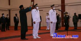 Gubernur Malut Resmi Lantik Usman-Basam Sebagai Bupati dan Wakil Bupati Halsel