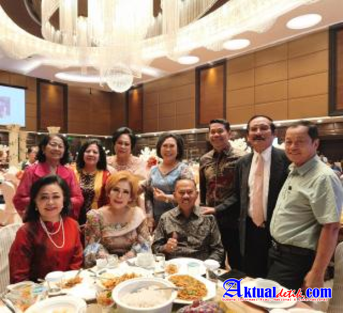 Maruli Siahaan Hadiri Perayaan 50 Tahun Pernikahan Kombes.Pol(P) D.U.Sitohang Ibu J.Br Pandiangan