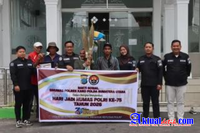 Jelang Hari Jadi Humas Polri ke 75 Si Humas Polres Karo Gelar Bakti Sosial di Masjid Husnul Khotimah