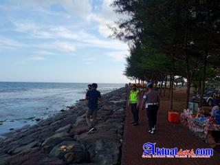 Harkamtibmas Dukung Pengamanan G20, Personel Polsek Blahbatuh Gelar Patroli di Pesisir Pantai