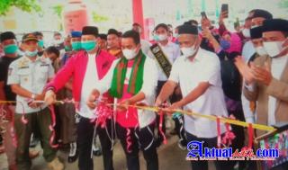 H.Zukri Misran Bupati Pelalawan Terpilih Resmikan Gerai Lapak Pangker Sebagai Pusat Jajanan Kuliner