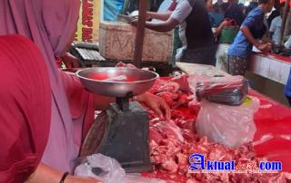 Harga Daging Sapi Naik Di Pasar Kwandang Jelang Ramadhan
